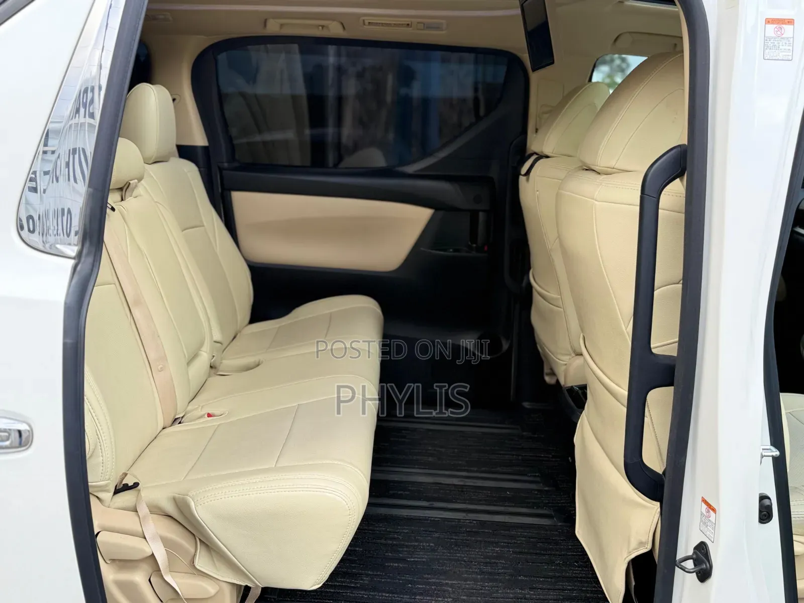 Toyota Alphard 2.5 Petrol FWD 2019 White