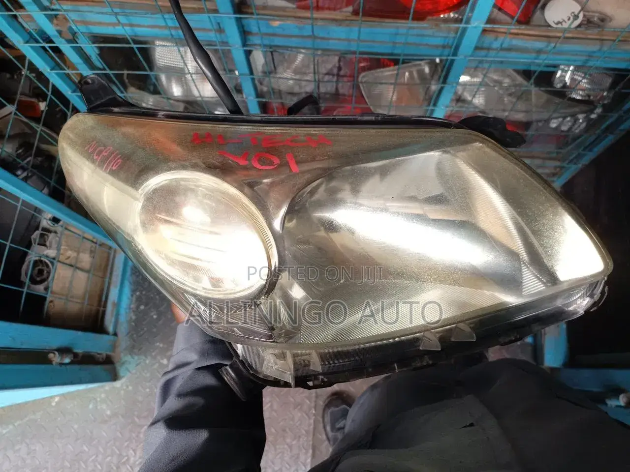 Toyota Ist Headlight