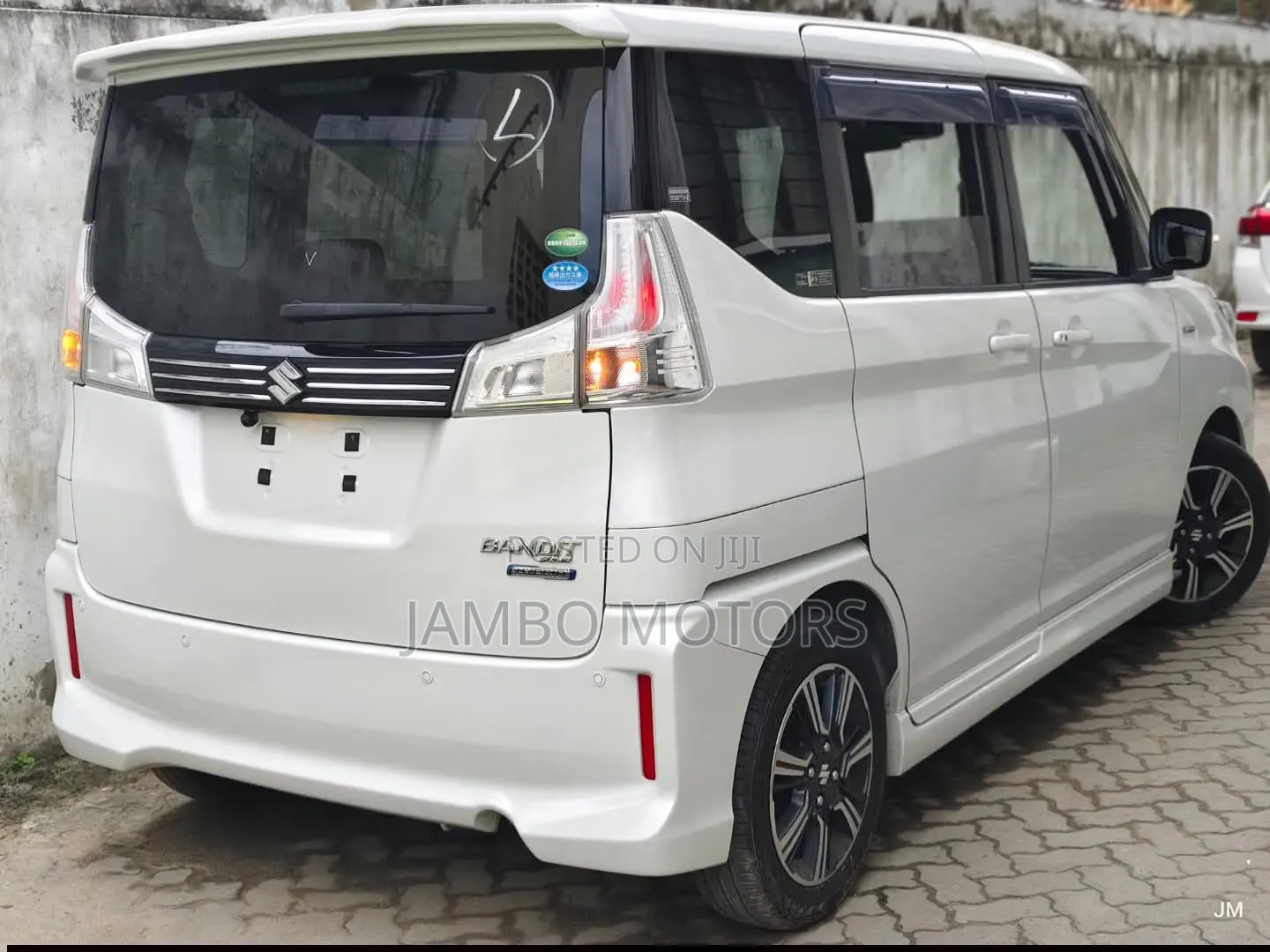 Suzuki Solio Bandit Hybrid MV 2019 White