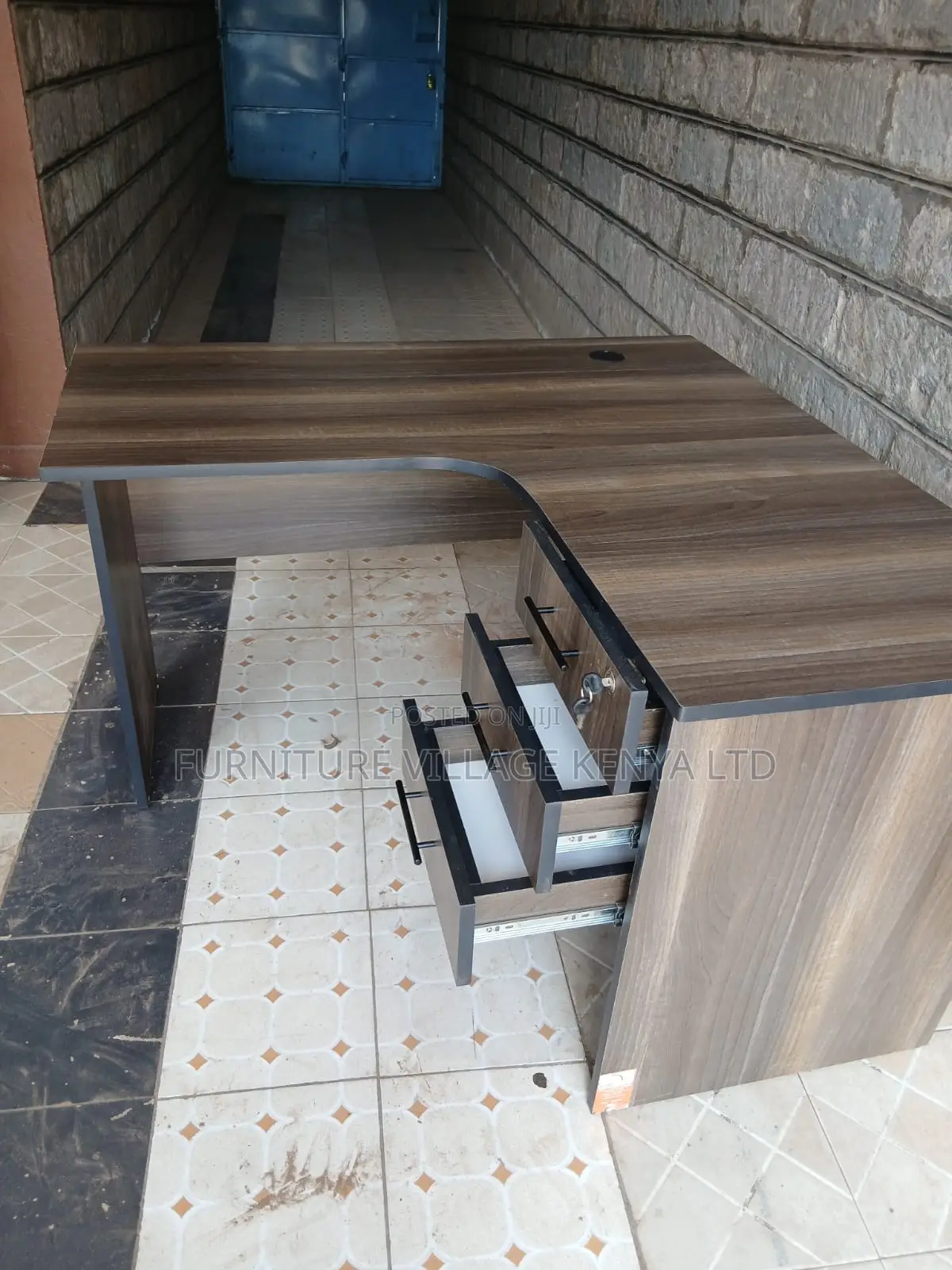 Durable 140cm Customized Home Office Curved Desk