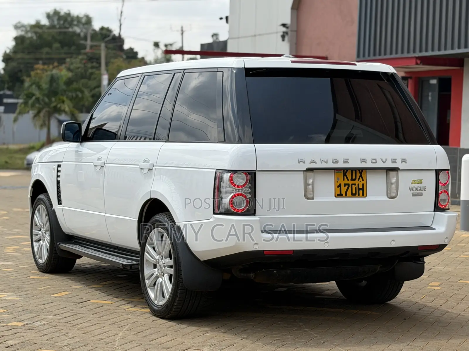 Land Rover Range Rover Vogue 2010 White