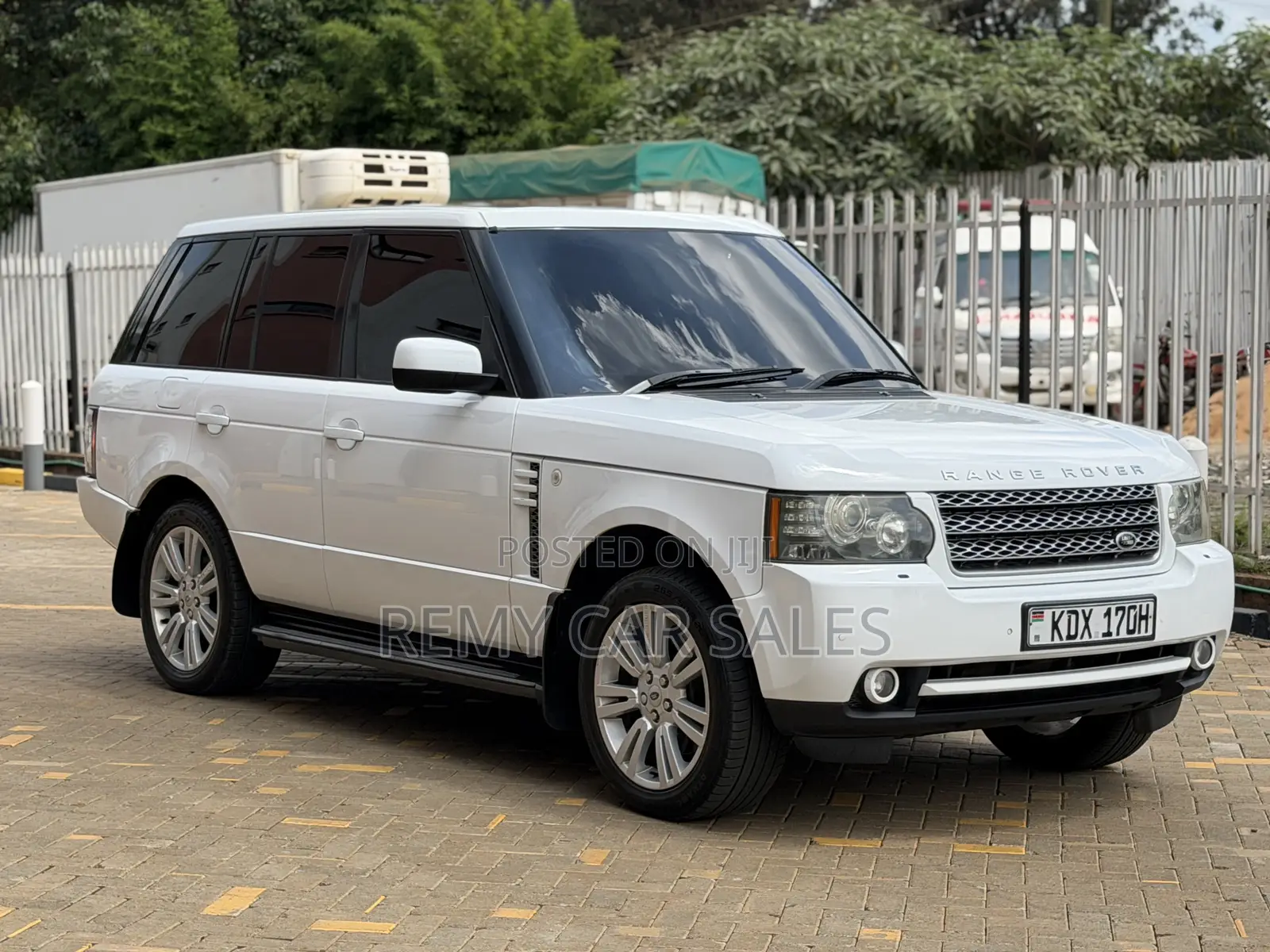 Land Rover Range Rover Vogue 2010 White
