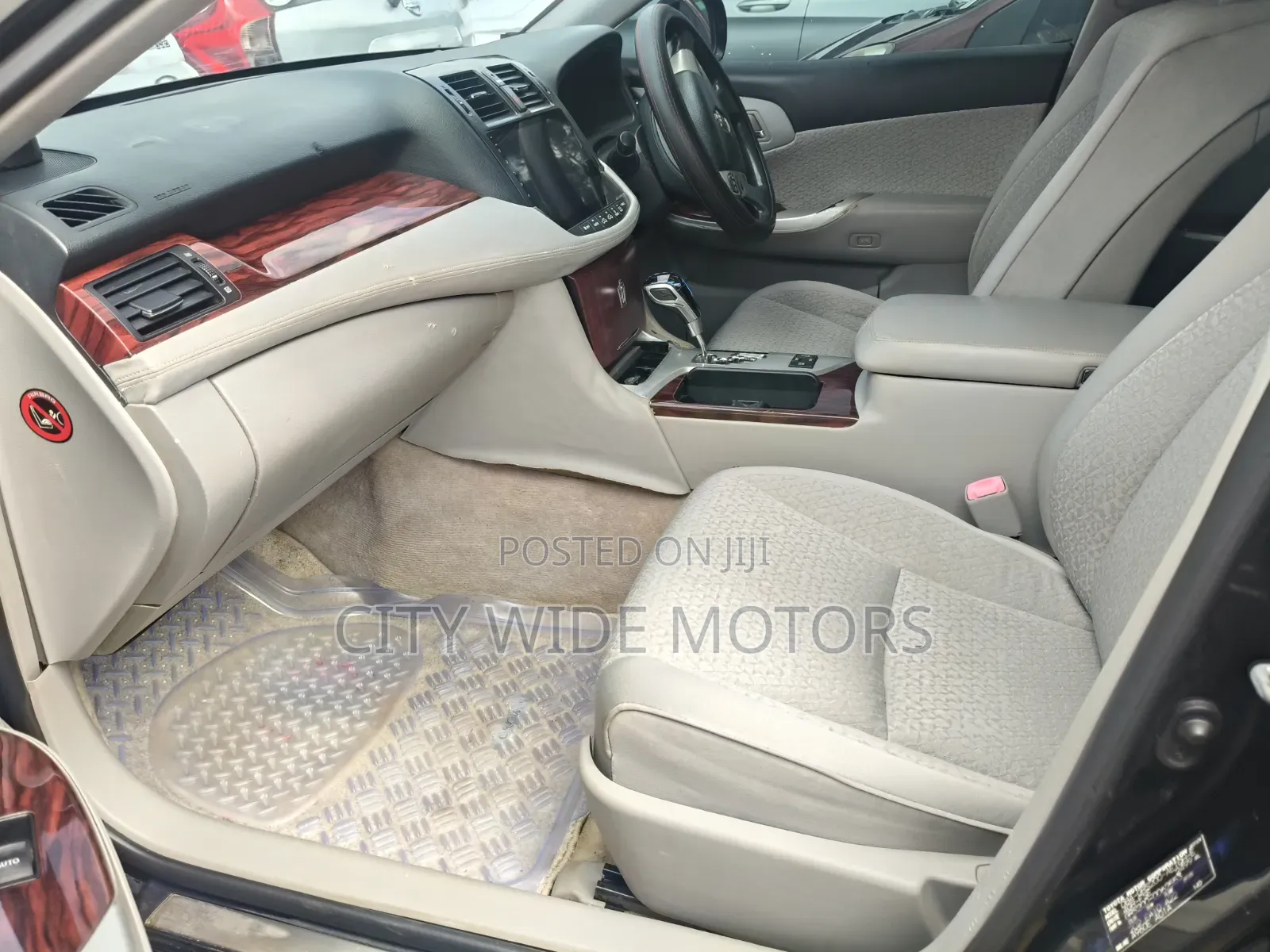 Toyota Crown 2013 Black