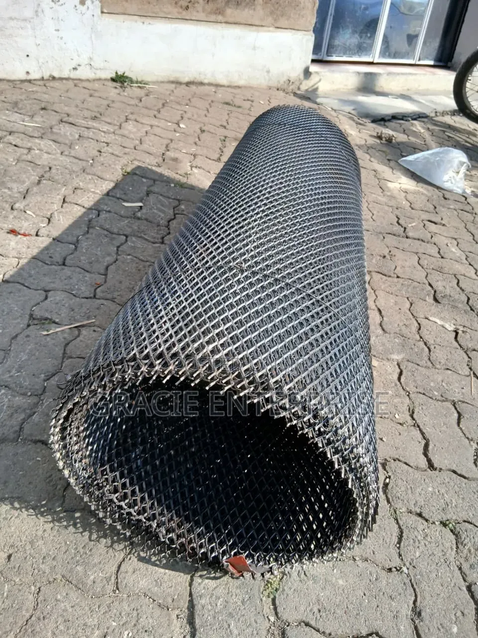 Strand Mesh/ Expandable Metal