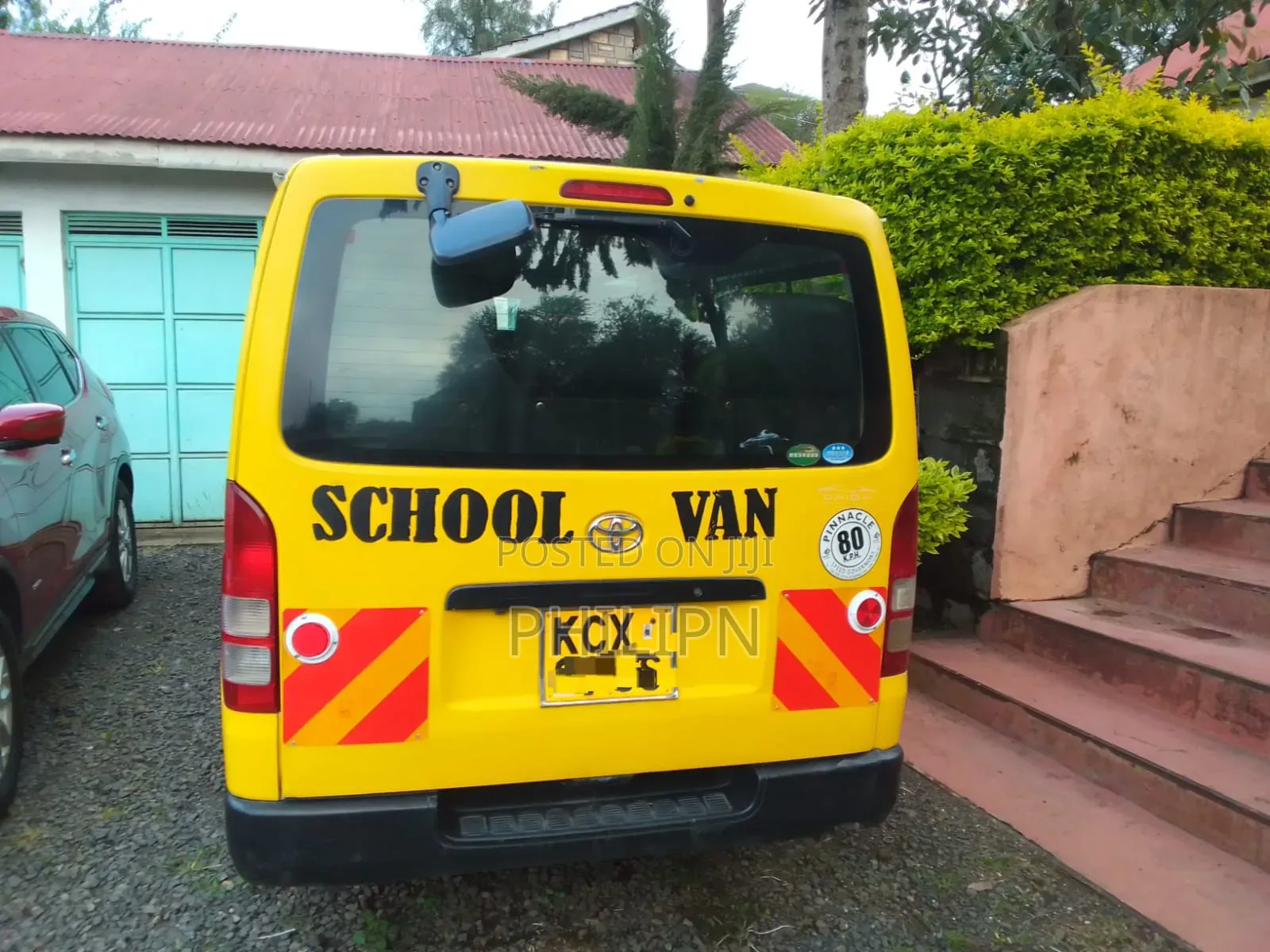 Toyota HiAce SV Premium 2013 Yellow