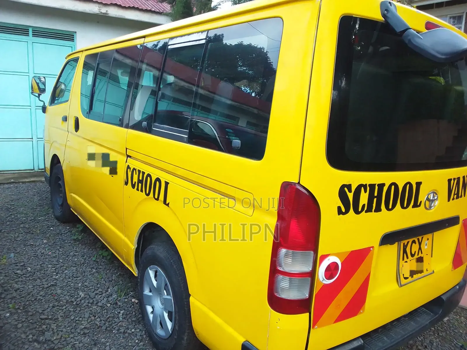 Toyota HiAce SV Premium 2013 Yellow