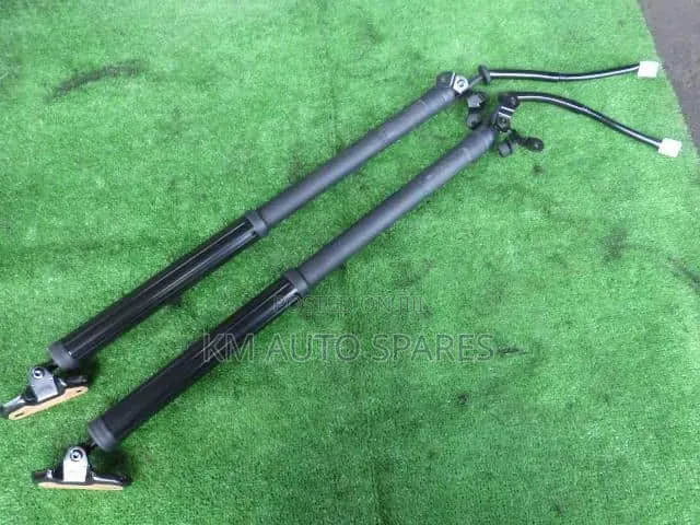Toyota Fortuner Boot Shocks (New Model)