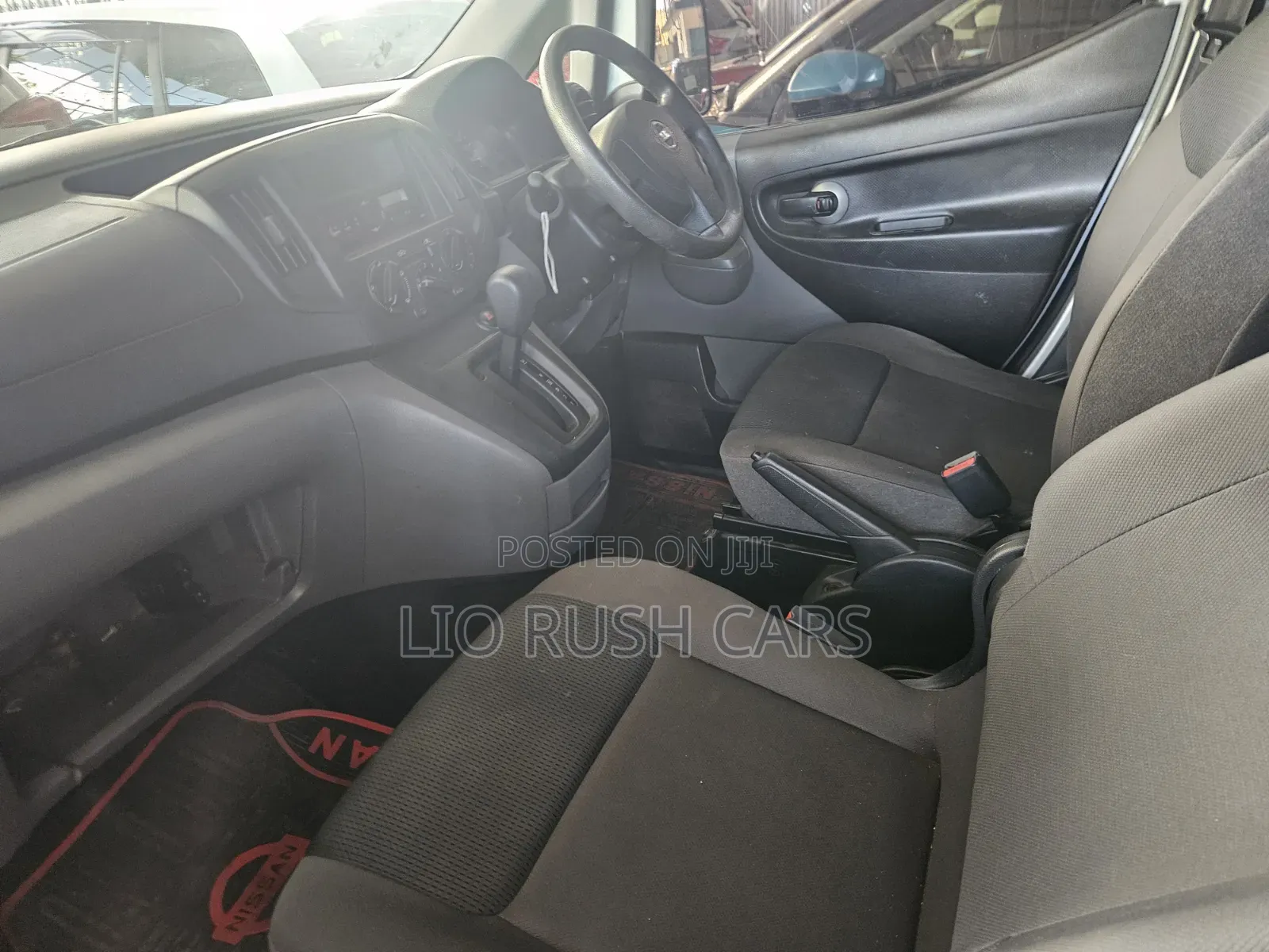 Nissan NV200 2018 Silver