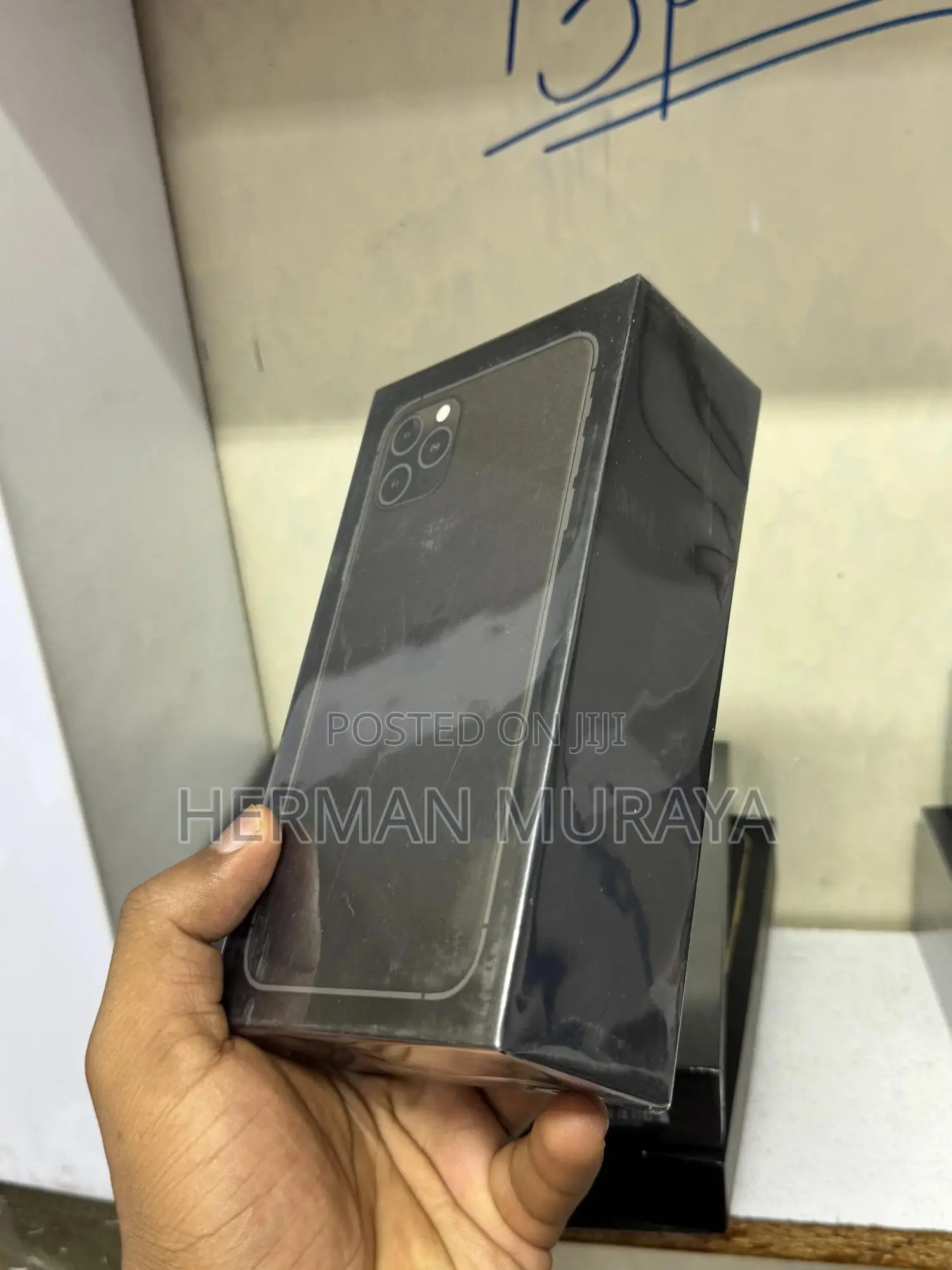 New Apple iPhone 11 Pro Max 256 GB Black
