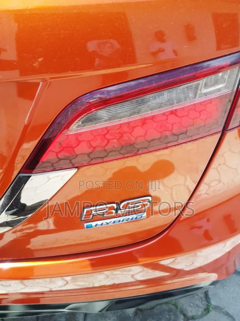 Honda Jade 1.5 Hybrid 2020 Orange