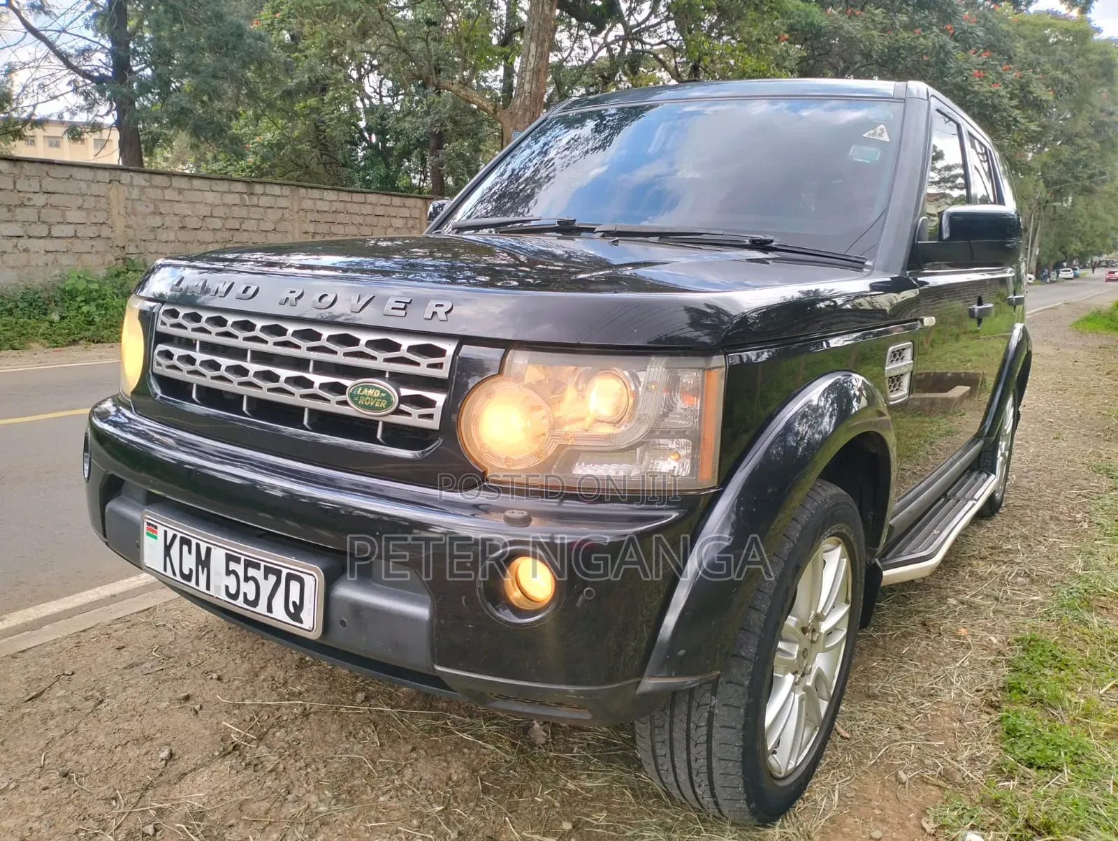 Land Rover Discovery 2010 Black