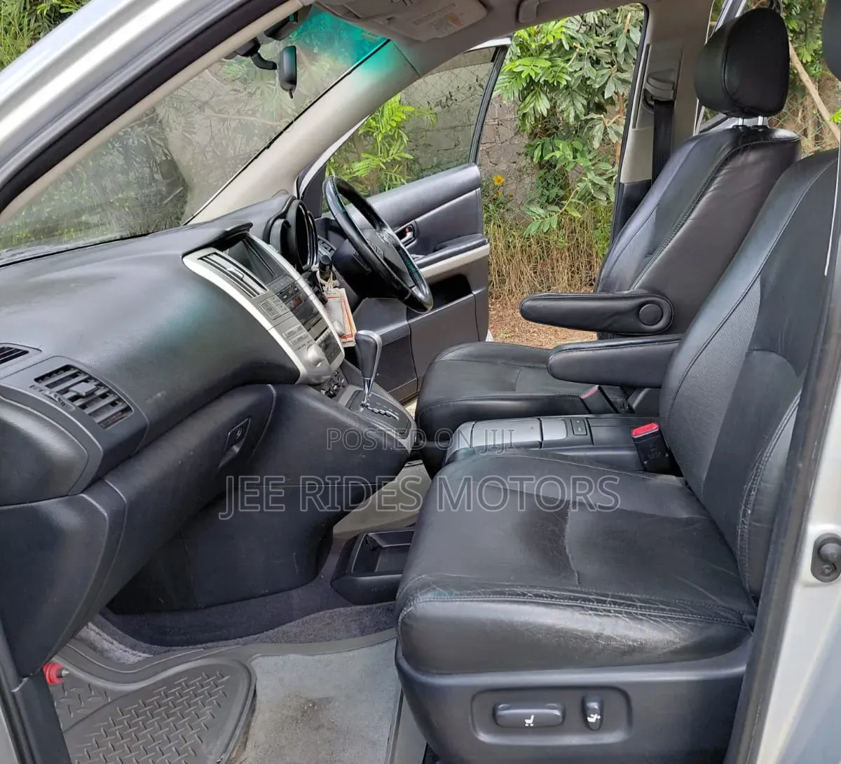 Toyota Harrier 3.3 Hybrid 4WD 2008 Silver