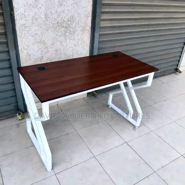 Office Table With White Metal Legs