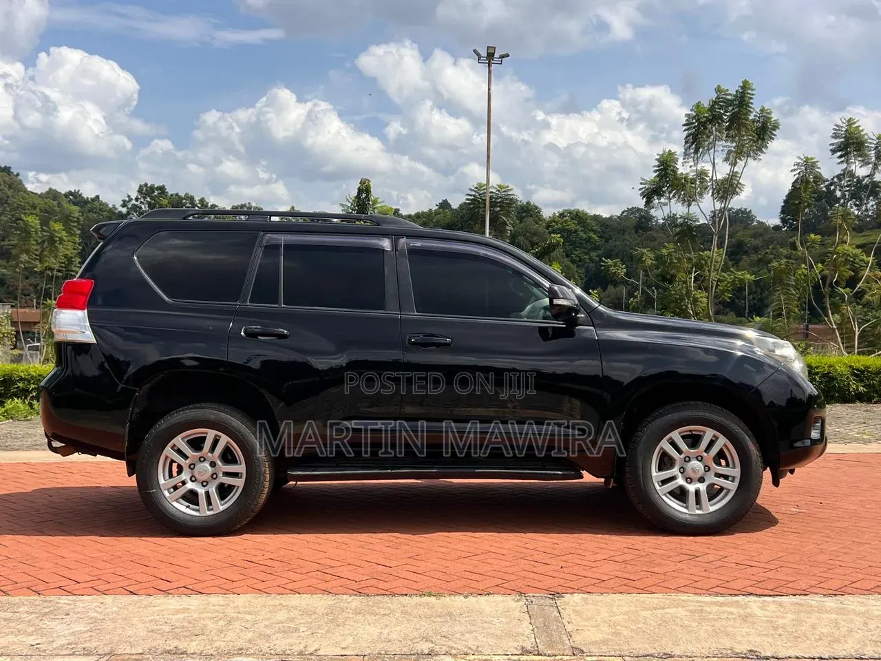 Toyota Land Cruiser Prado 2011 Black