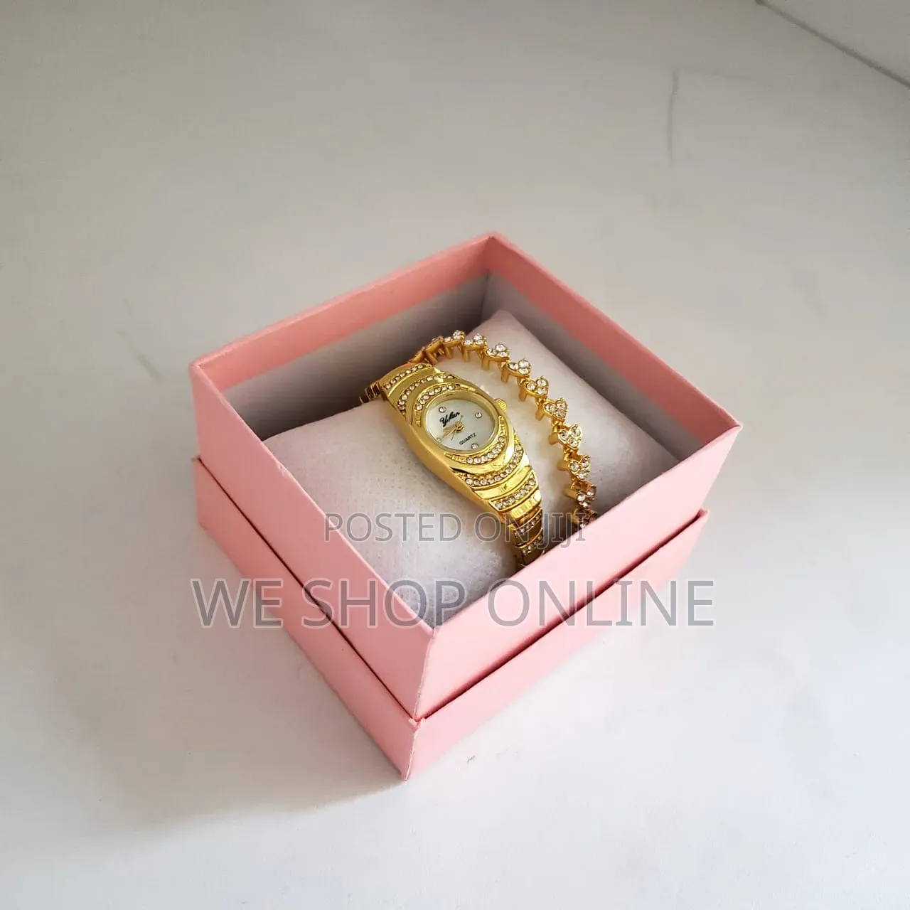 *L2 in 1 Elegant Ladies Watch+ Bracelet Set