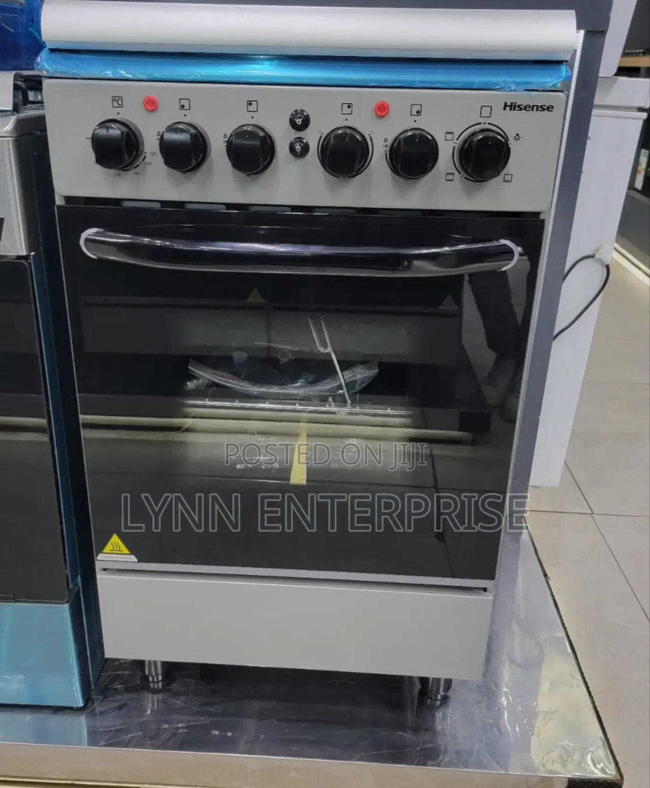 Hisense Free Standing Cooker 50×55cm