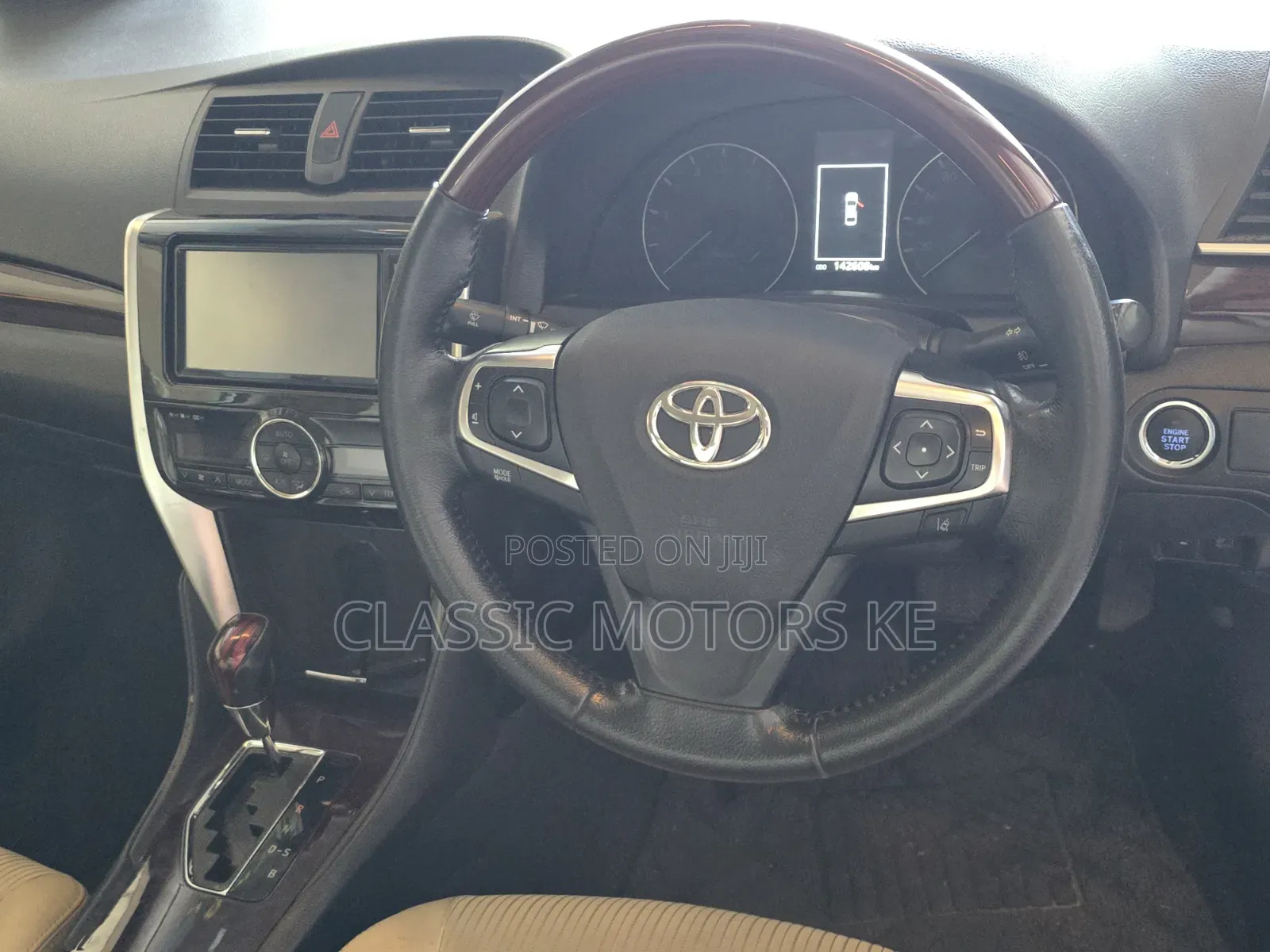 Toyota Premio 1.8 FWD 2019 Silver