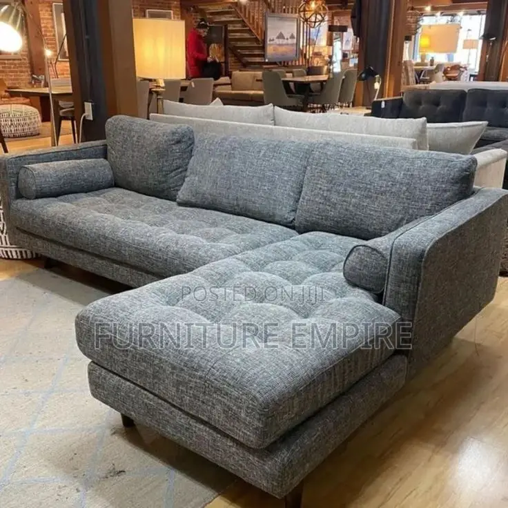 Modern Gray Sectional Sofa With Chaise Lounge