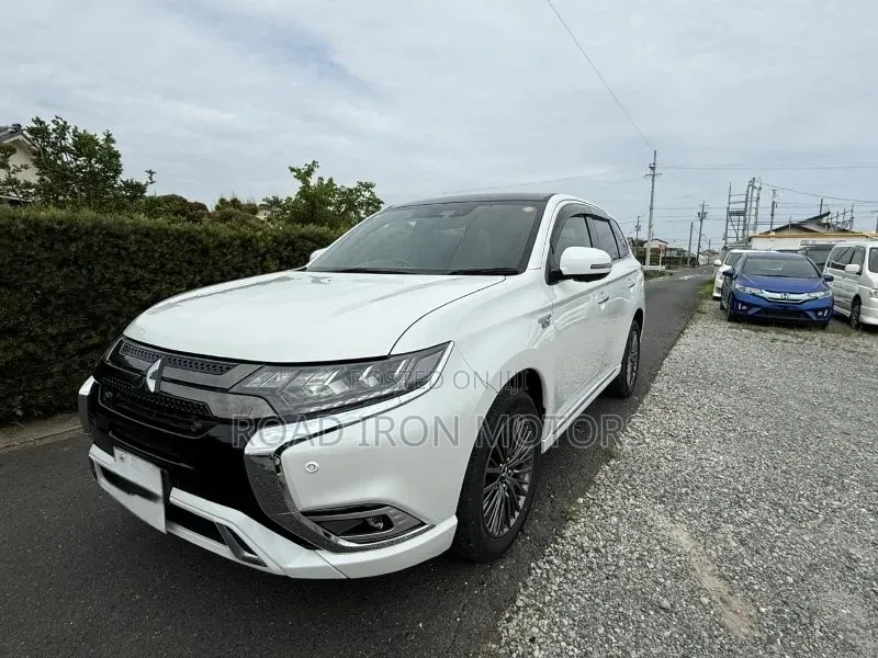 Mitsubishi Outlander PHEV 2019 Pearl