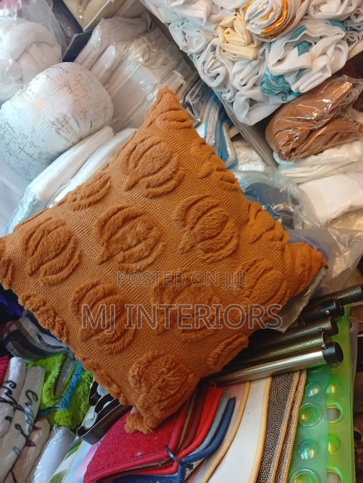 Elegant Soft Fur Cushion Pillows – Home Office Décor