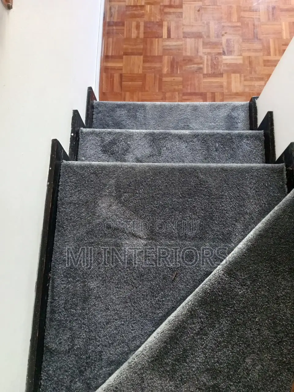 Anti Slip Stair Carpet Fitting Elegant Modern Home Flooring Upgrade