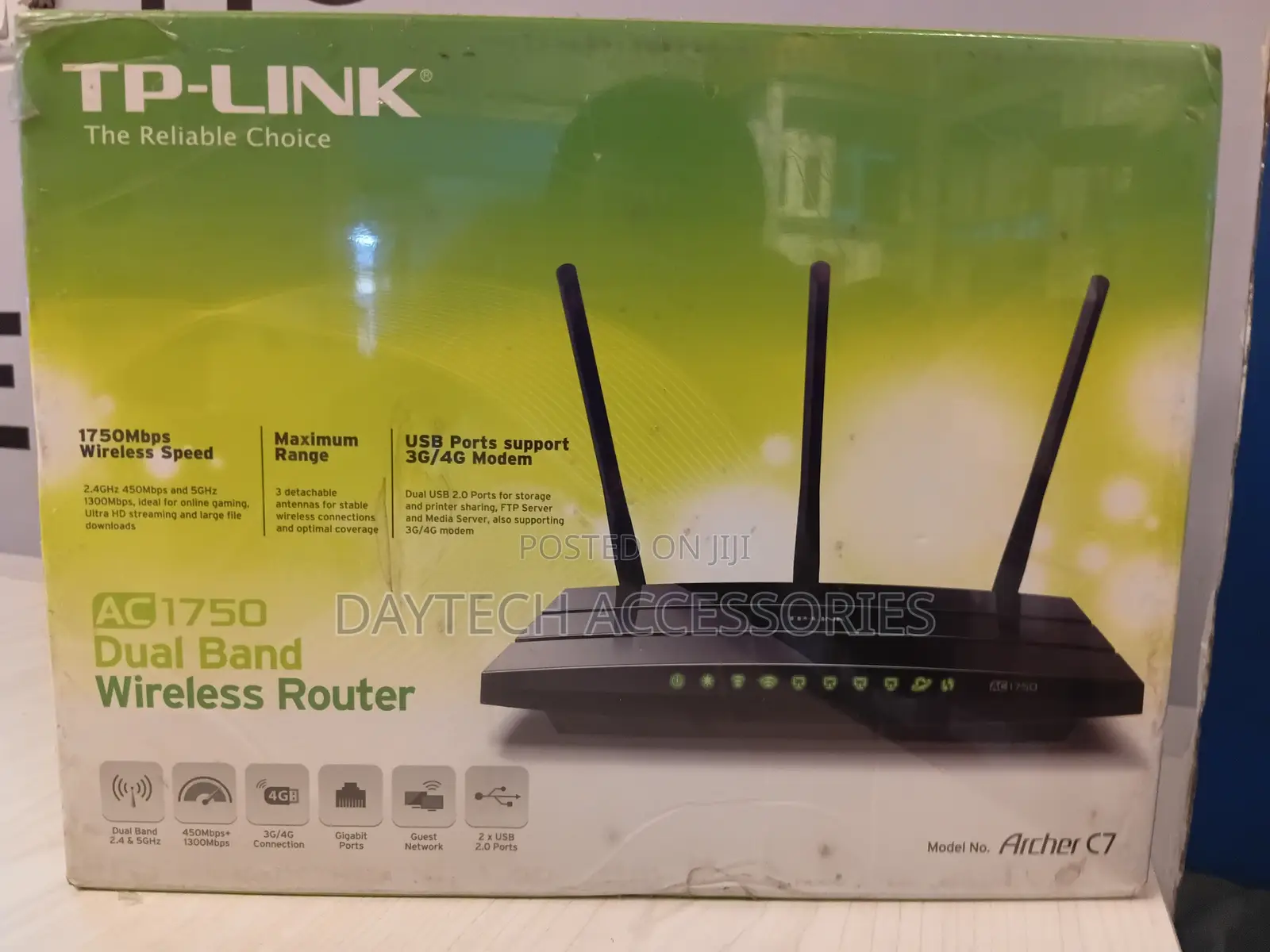 This Is a Tp-Link Archer C7 Ac1750 Dual Band Wireless Gigabit Router.