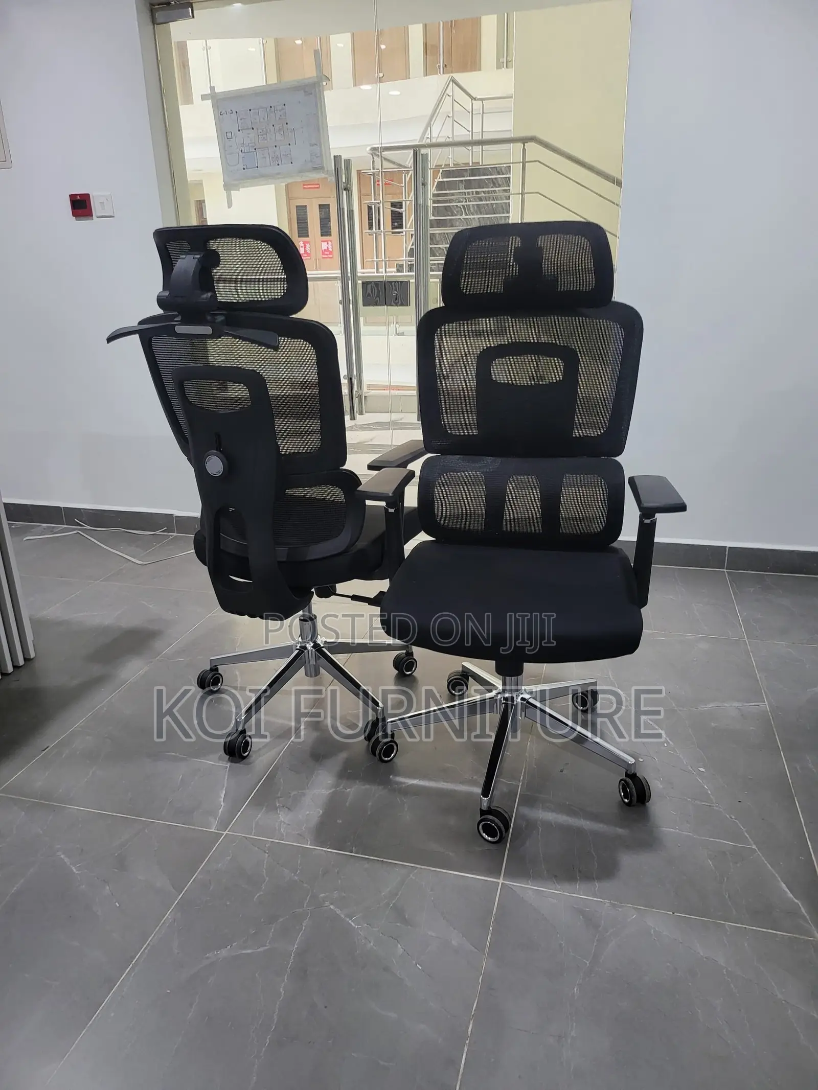 Office Chair : Black High-Back Ergonomic Mesh Office Chair