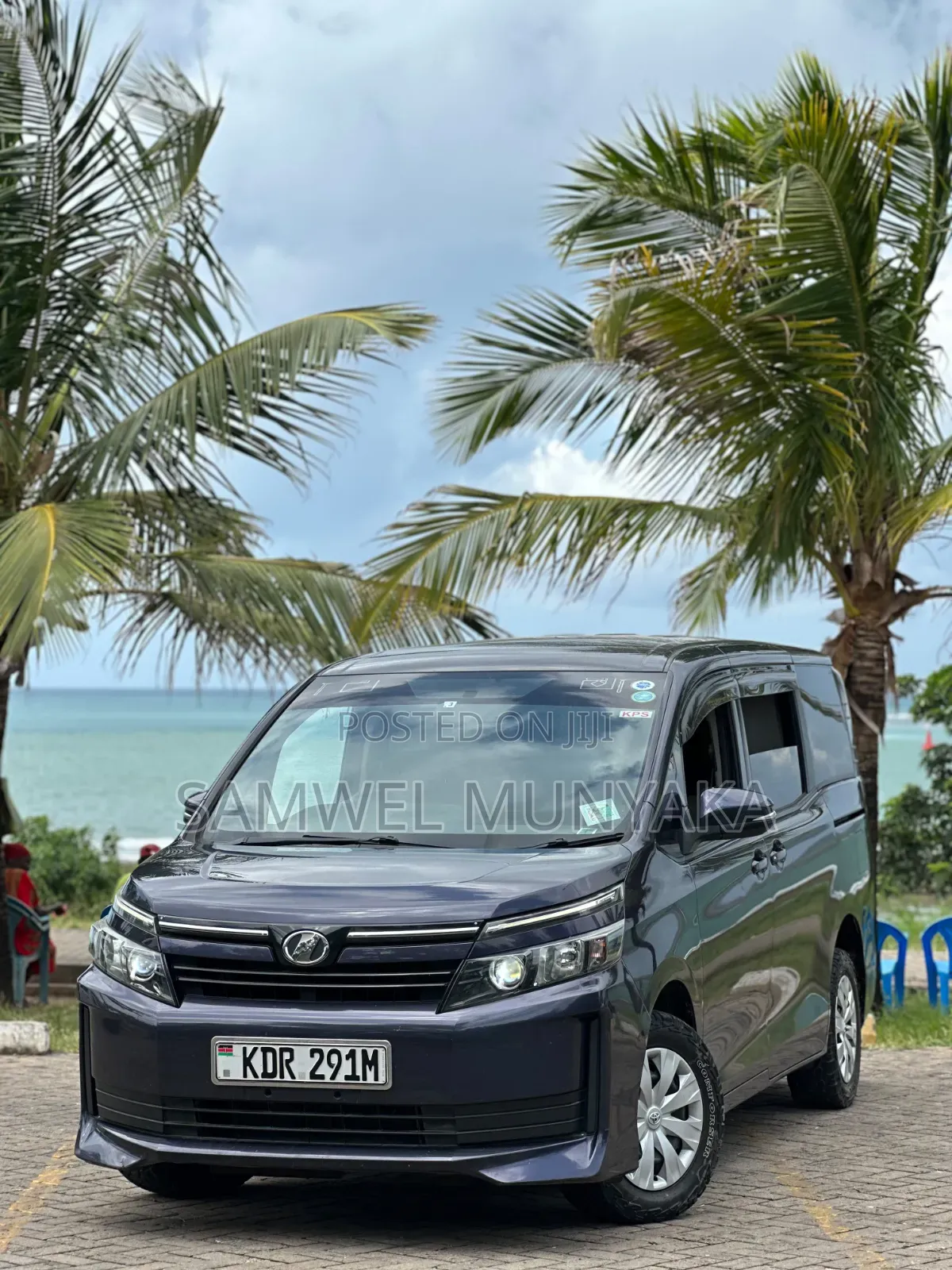 Toyota Voxy 2017 Black