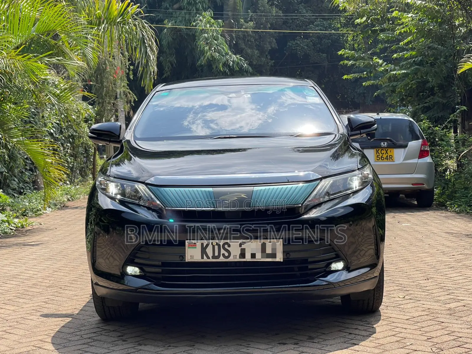 Toyota Harrier 2.0 2018 Black