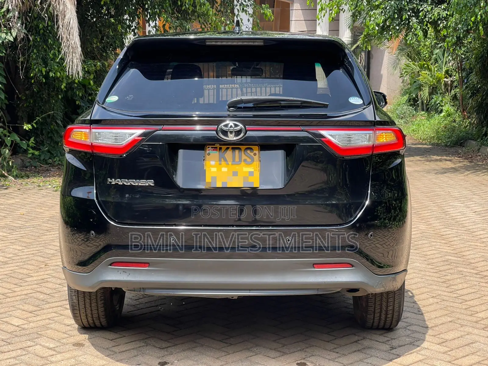 Toyota Harrier 2.0 2018 Black