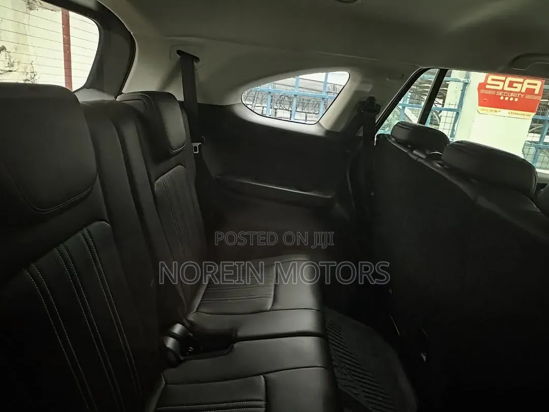 Isuzu MU-X 2021 Black