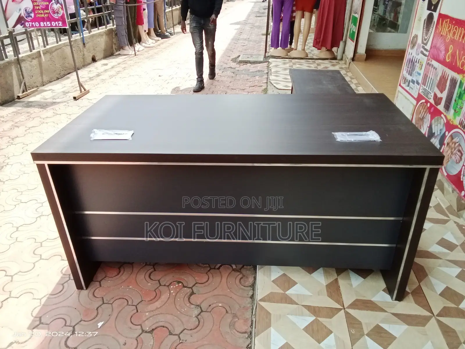 Office Desk : Dark Brown Executive L-Shaped Office Table Silver Accent