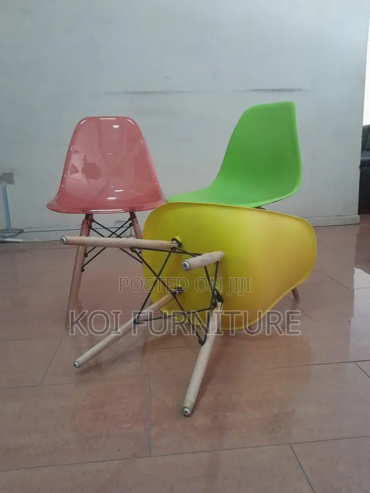 Dining Chair : Mid-Century Modern Eames Style Dining Chair