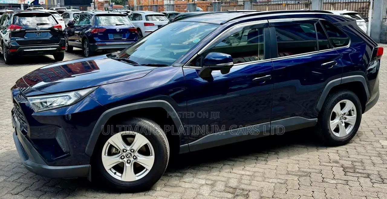 Toyota RAV4 Adventure 2019 Blue