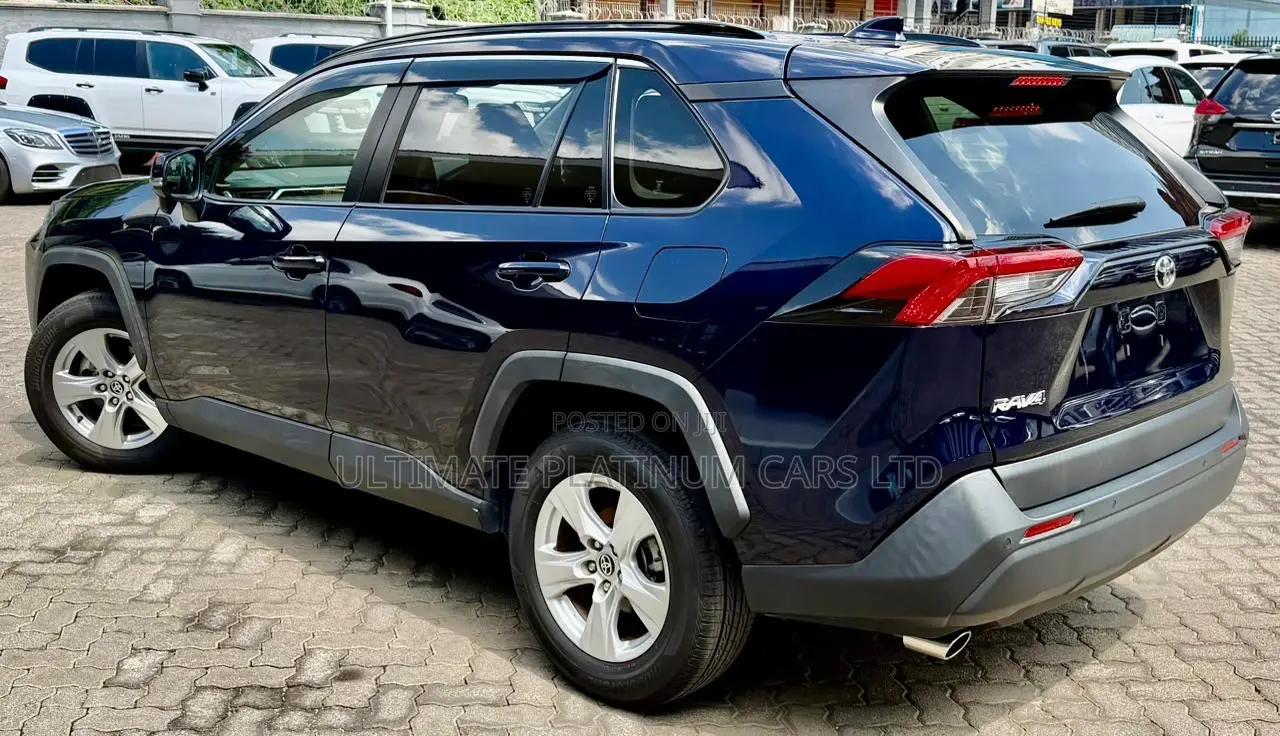 Toyota RAV4 Adventure 2019 Blue