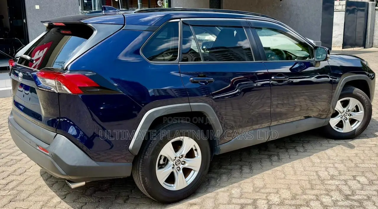 Toyota RAV4 Adventure 2019 Blue