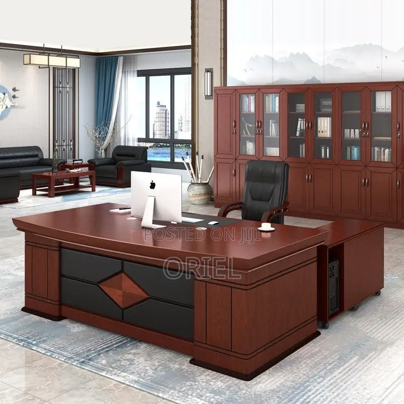 Office Desk : 1.8 Meters Executive Office Table