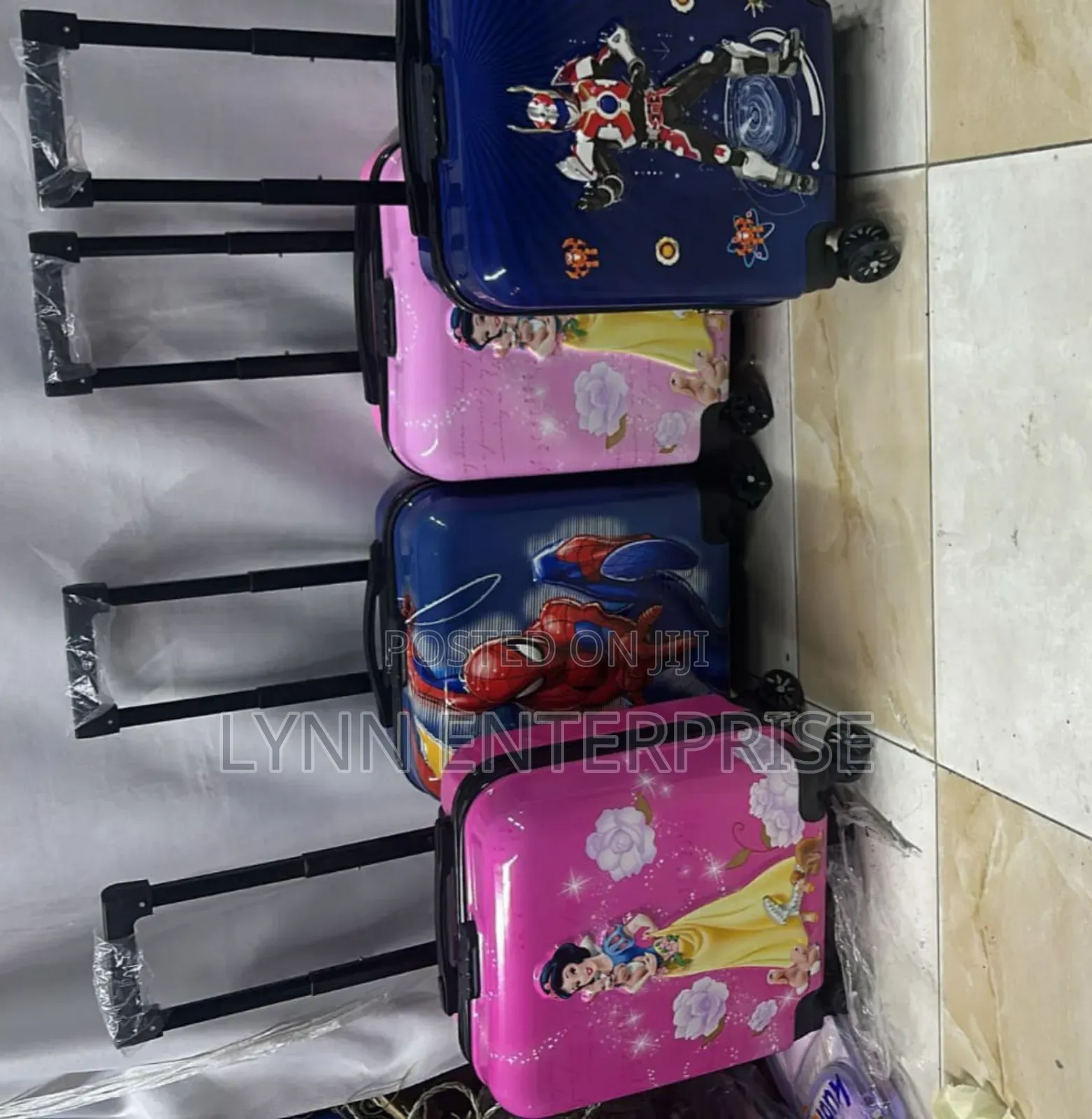 Kids’ Hard-Shell Suitcase Design, Lightweight