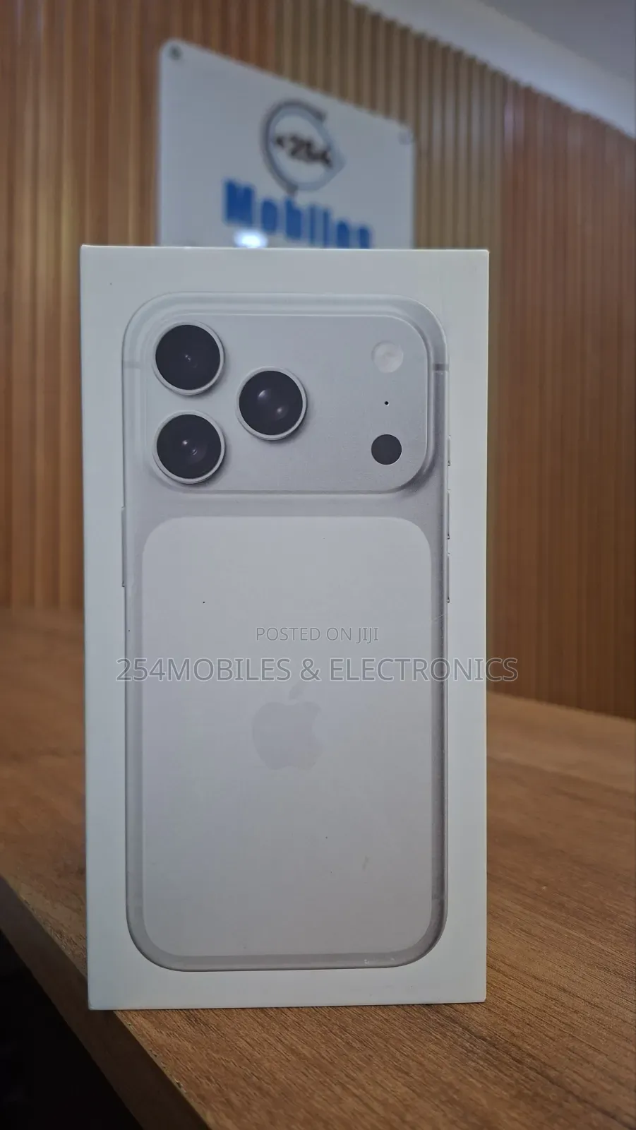 New Apple iPhone 17 Pro 256 GB Silver