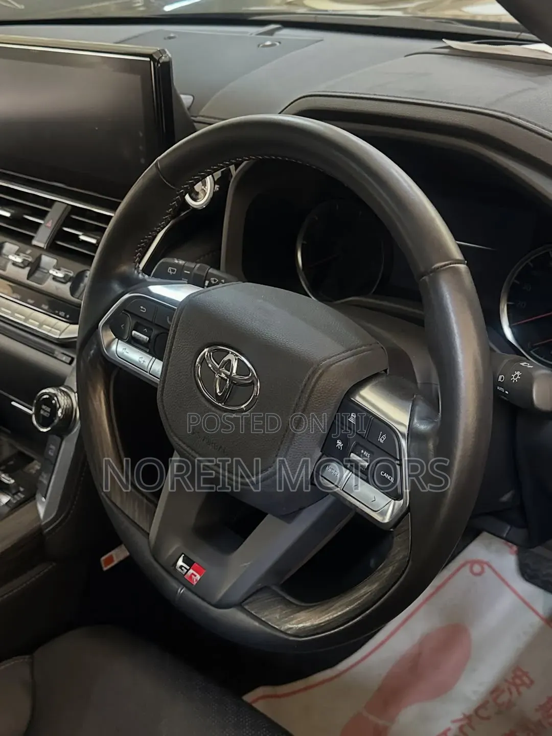 Toyota Land Cruiser LC300 2023 Matt Black