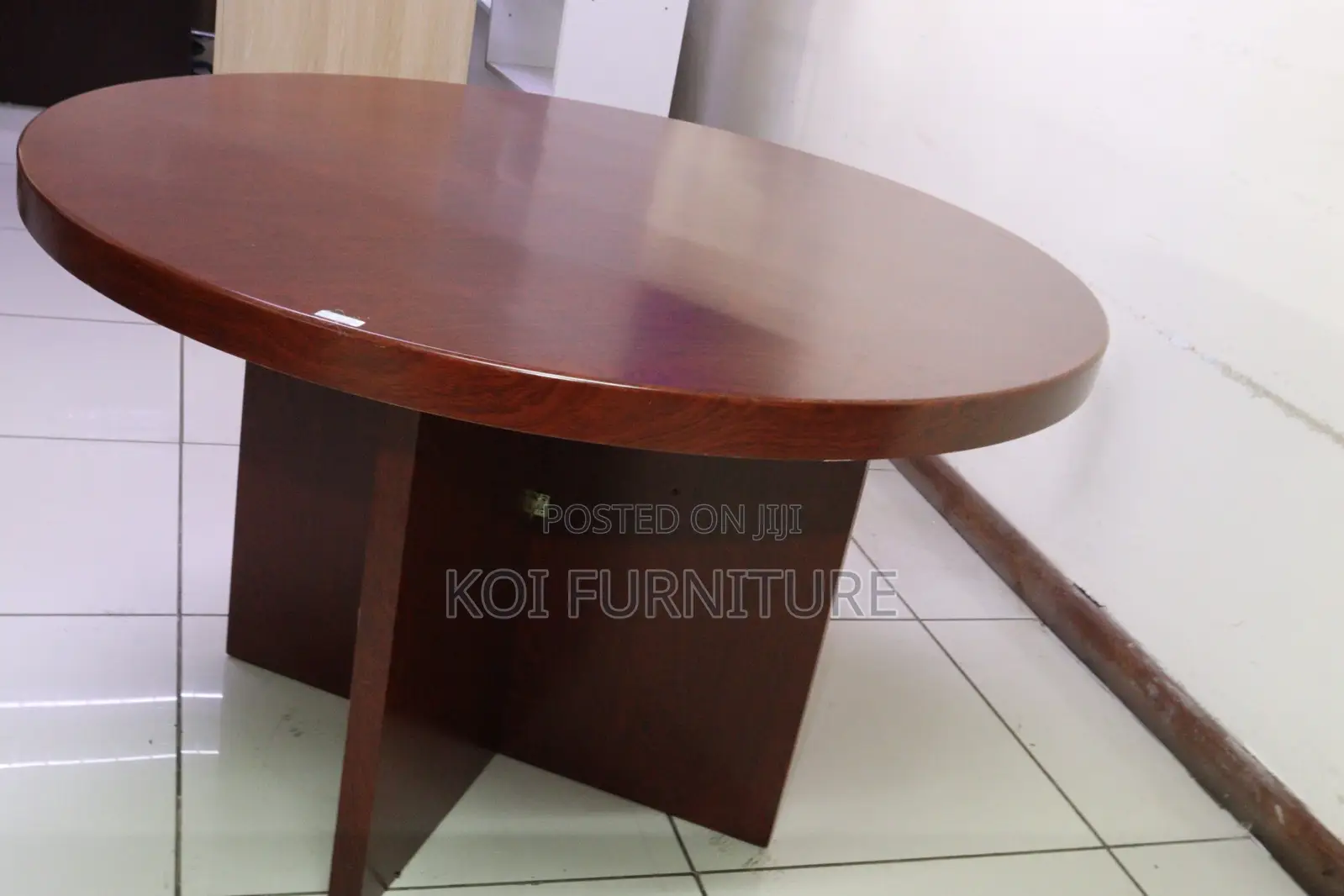 Office Table : Round Executive Conference Office Table Mahogany Finish