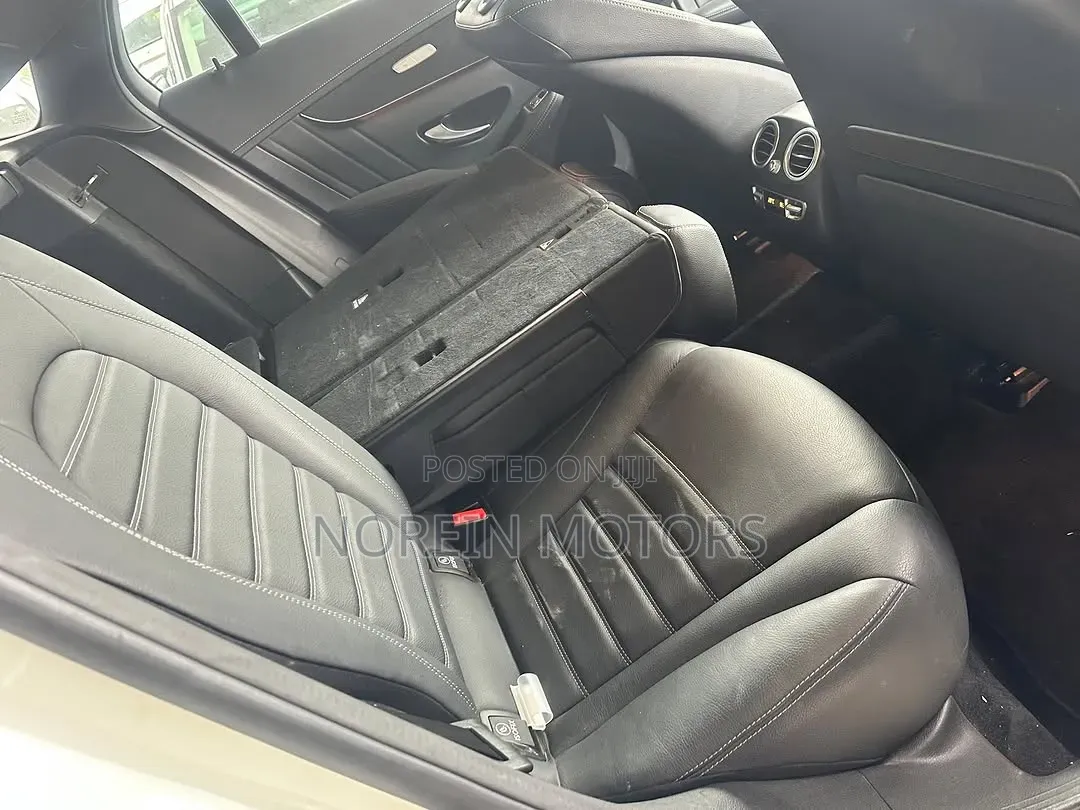 Mercedes-Benz GLC-Class 2019 Off white