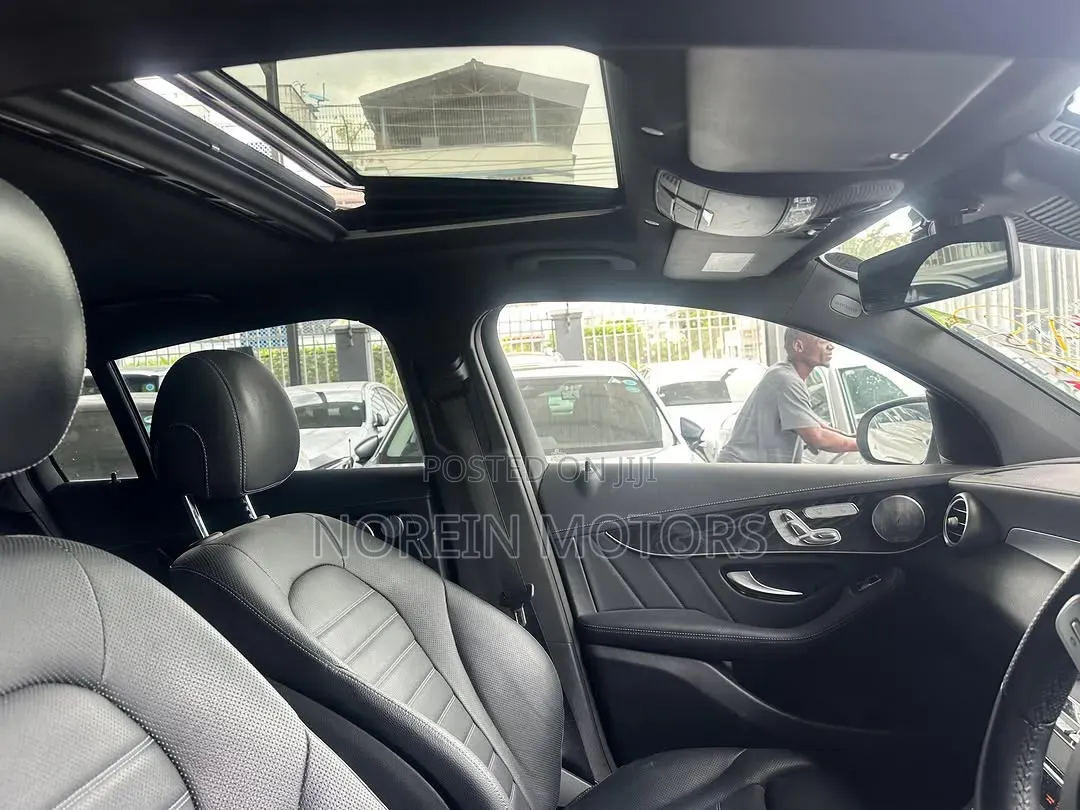 Mercedes-Benz GLC-Class 2019 Off white