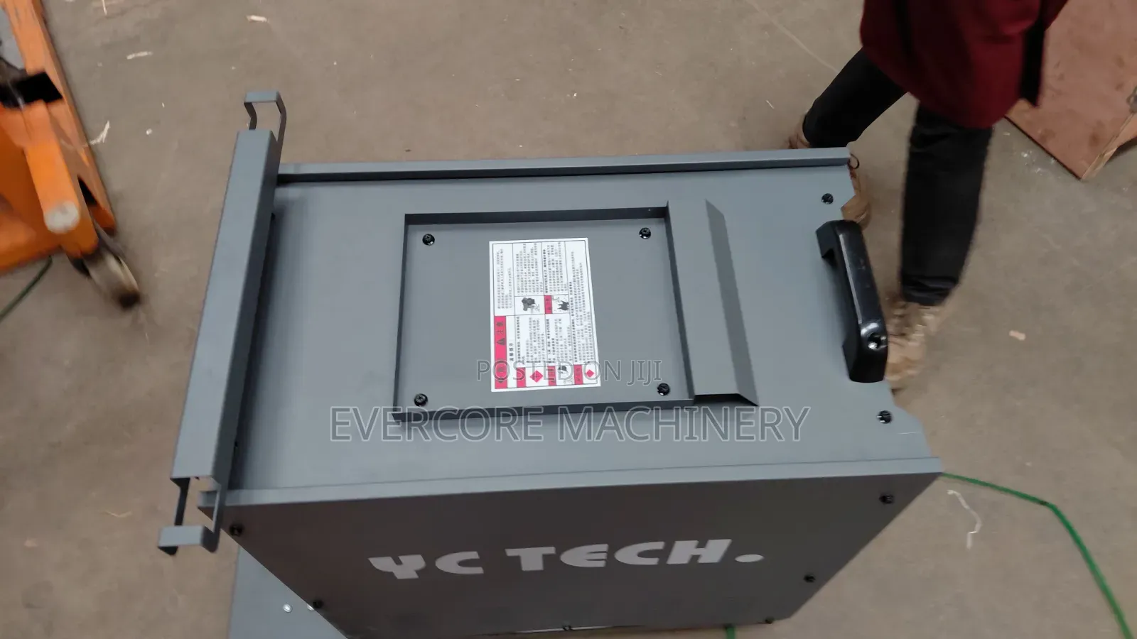 Mig Semi-Automatic Welding Machine Fully Commercial.