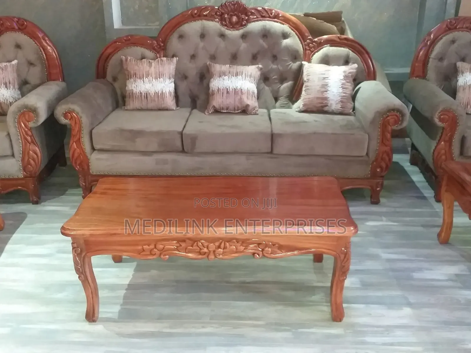 Wood Mix Antique Mack Sofa Set 3 Seater
