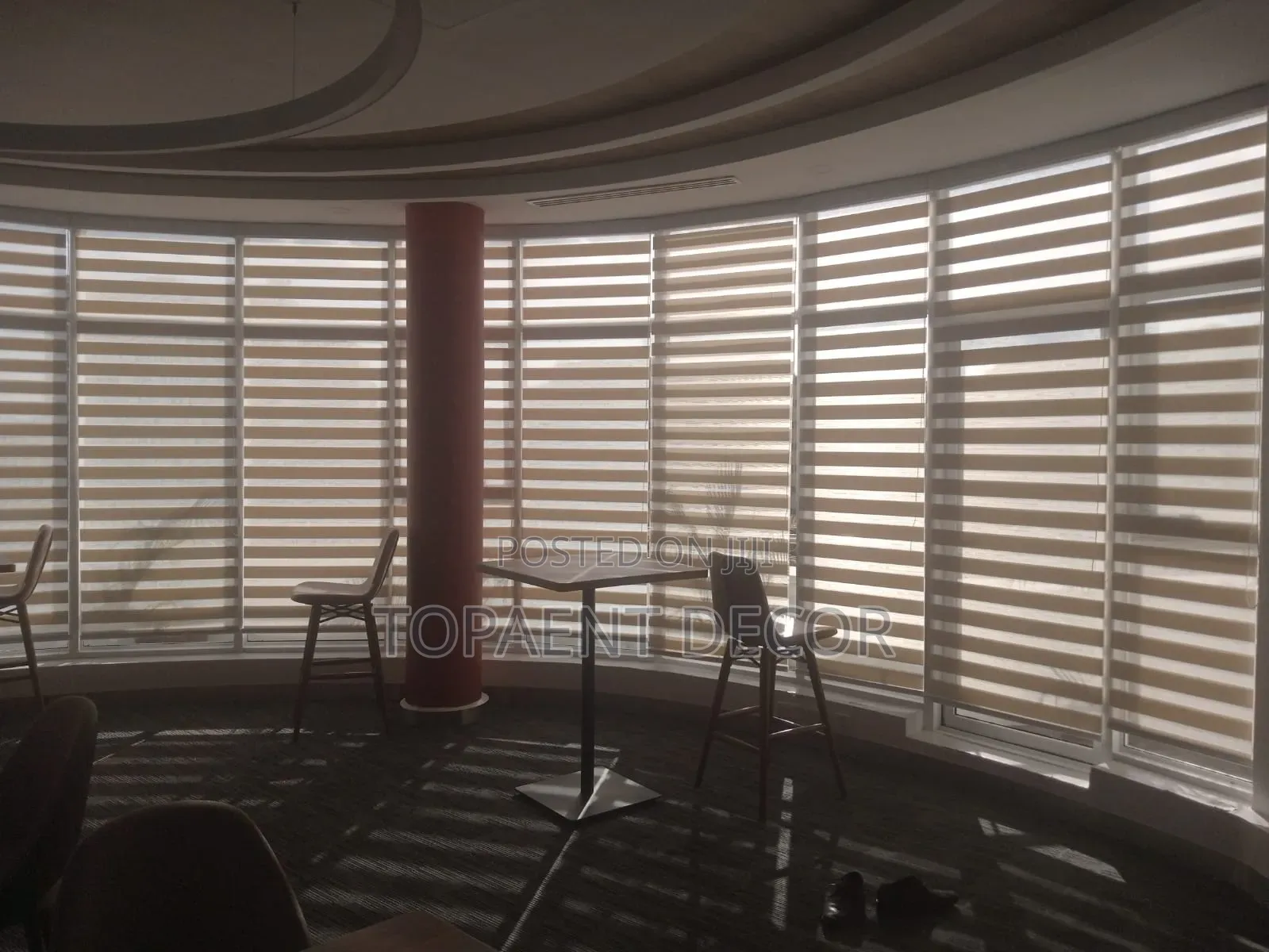 Curved Windows, Horizontal Office Window Blinds