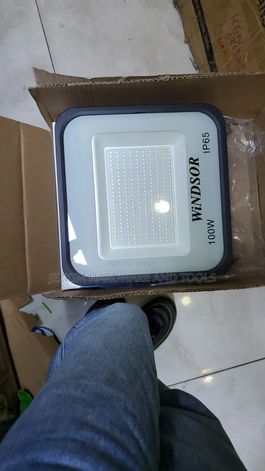 100 WTTS Flood Light Led