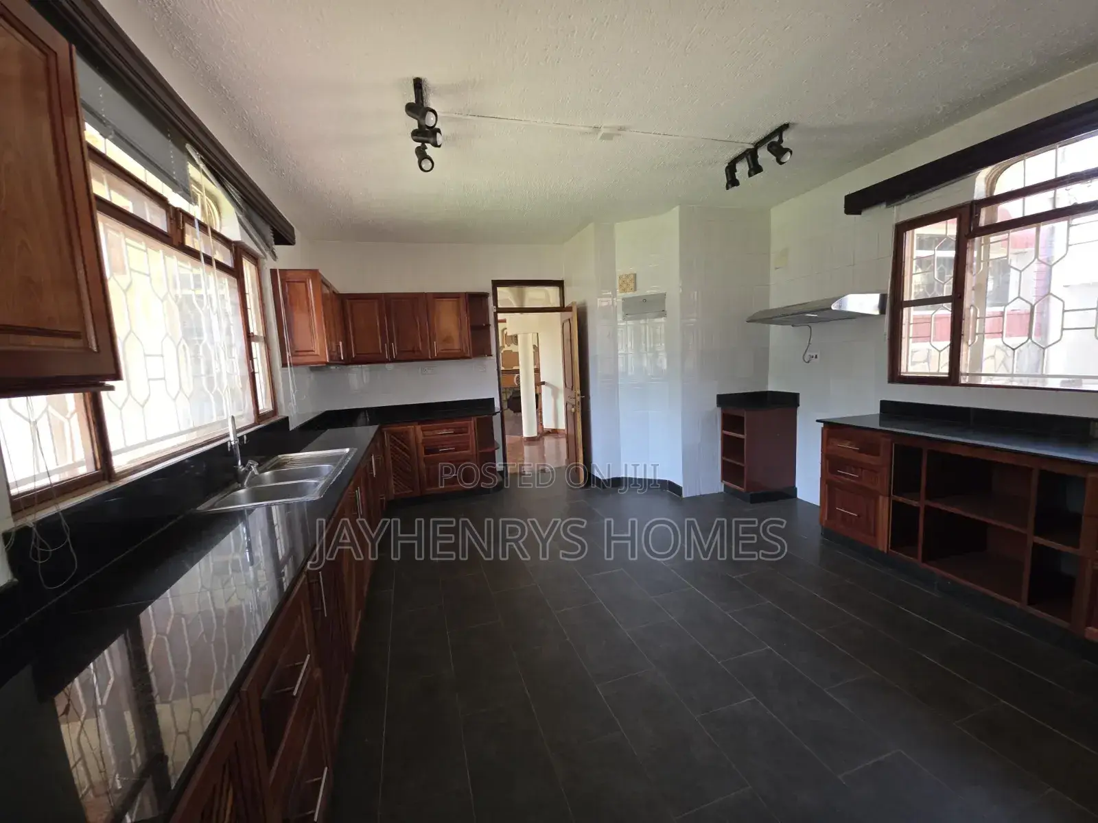 5bdrm House in Runda for sale