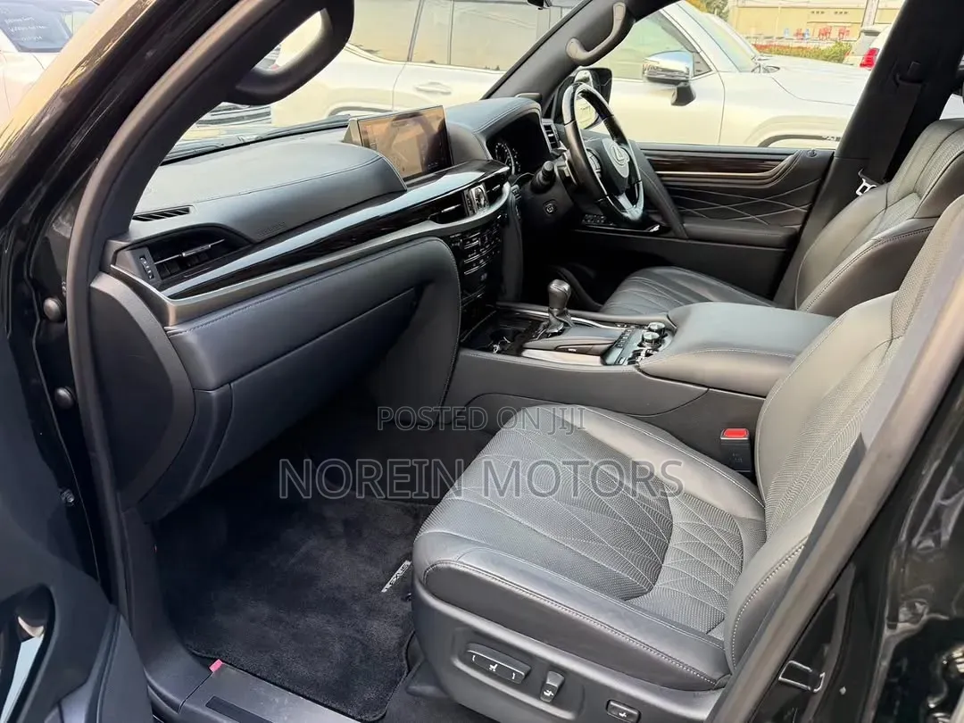 Lexus LX 570 AWD 2019 Matt Black