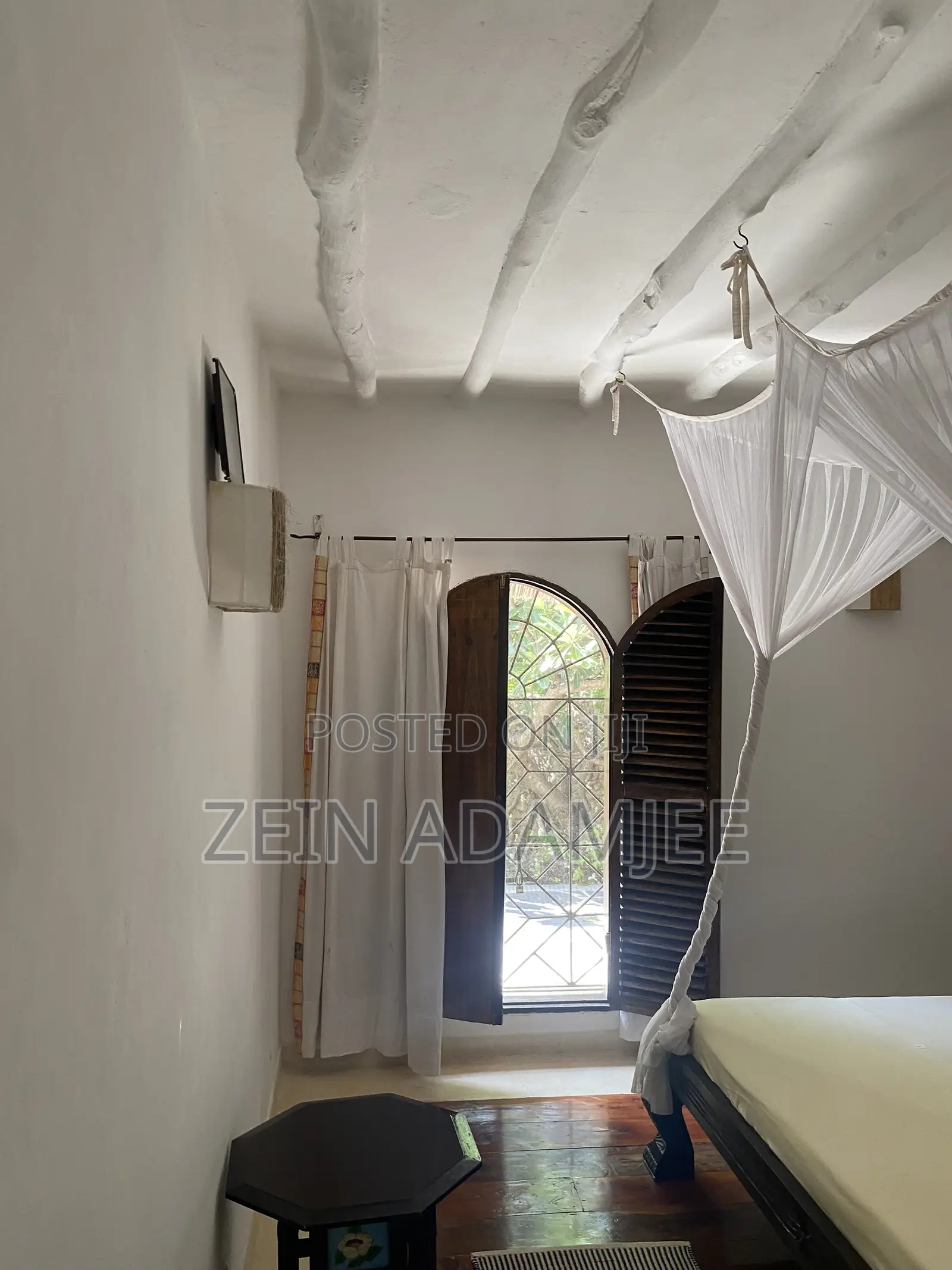Furnished 3bdrm Villa in Town Centre for sale